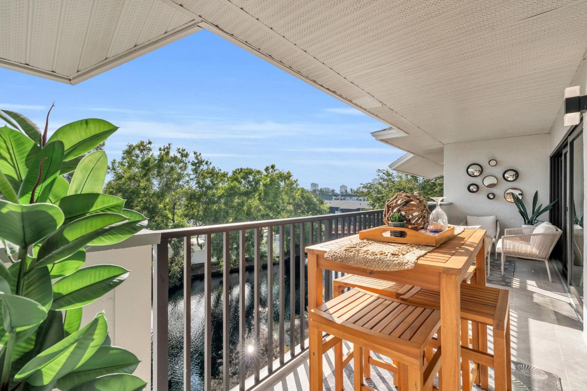 Park Shore Resort By Mike Z Rentals (Adults Only) North North Naples Exteriér fotografie