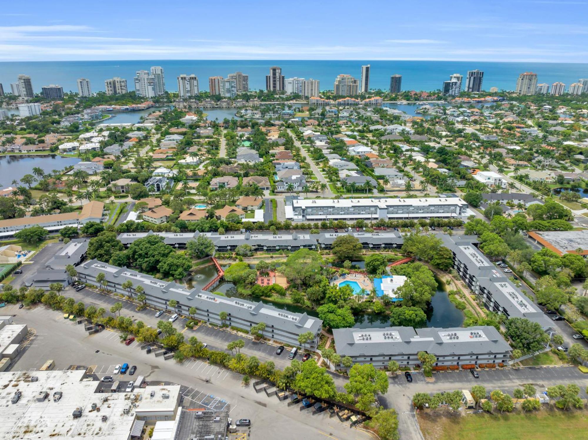 Park Shore Resort By Mike Z Rentals (Adults Only) North North Naples Exteriér fotografie